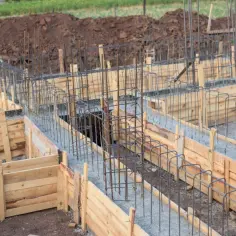 Jaki beton na fundament - wybierz odpowiedni typ dla swojej budowy